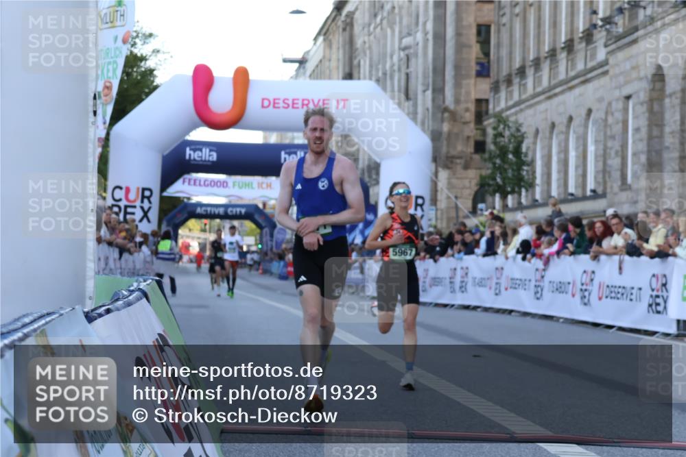 07.09.2025 - BARMER Alsterlauf Strokosch-Dieckow http://msf.ph/oto/8719323 07.09.2025 09:37:33 Ziel 5171, 5967, 6128 meine-sportfotos.de