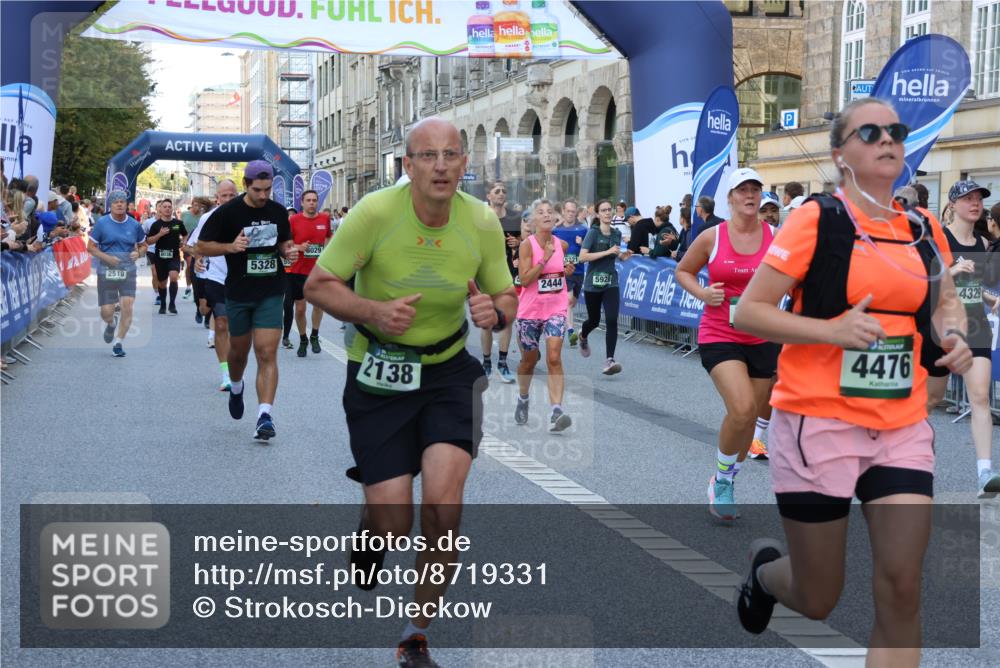 07.09.2025 - BARMER Alsterlauf Strokosch-Dieckow http://msf.ph/oto/8719331 07.09.2025 10:02:45 Ziel 2020, 2294, 2334, 2393, 2482, 2542, 2898, 2947, 3053, 3225, 3229, 3433, 3506, 3708, 3773, 4093, 4172, 4276, 4278, 4643, 4973, 5078, 5151, 5427, 5522, 5555, 5665, 5781, 5804, 5845, 5999, 6207, 8271 meine-sportfotos.de