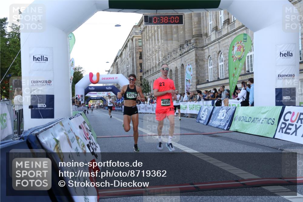 07.09.2025 - BARMER Alsterlauf Strokosch-Dieckow http://msf.ph/oto/8719362 07.09.2025 09:37:59 Ziel 2704, 3118, 4782, 4855, 5976 meine-sportfotos.de