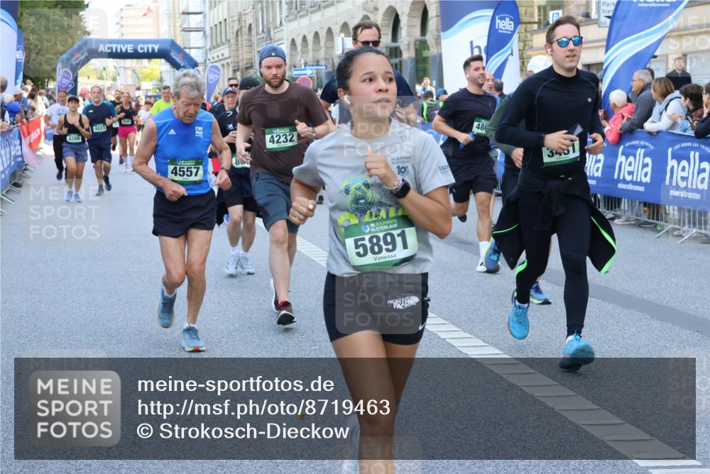 07.09.2025 - BARMER Alsterlauf Strokosch-Dieckow http://msf.ph/oto/8719463 07.09.2025 10:02:27 Ziel 2298, 2539, 3225, 3506, 3522, 3682, 3683, 3805, 3888, 4106, 4562, 4596, 4668, 4836, 5022, 5078, 5221, 5555, 5564, 5580, 5590, 5626, 5636, 5656, 5809, 5810, 5927, 5928, 6032, 6164, 6349, 8036, 8234, 8252, 8349, 8406, 8416, 8452 meine-sportfotos.de