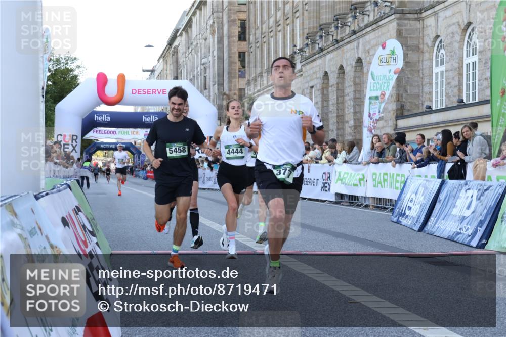 07.09.2025 - BARMER Alsterlauf Strokosch-Dieckow http://msf.ph/oto/8719471 07.09.2025 09:38:50 Ziel 2613, 3717, 4444, 4763, 5189, 5274, 5393, 5394, 5458, 5546 meine-sportfotos.de