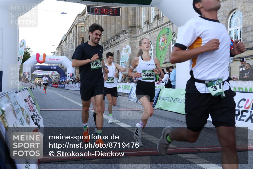 07.09.2025 - BARMER Alsterlauf Strokosch-Dieckow http://msf.ph/oto/8719476 07.09.2025 09:38:51 Ziel 2613, 3717, 4444, 4763, 5189, 5274, 5393, 5394, 5458, 5546 meine-sportfotos.de