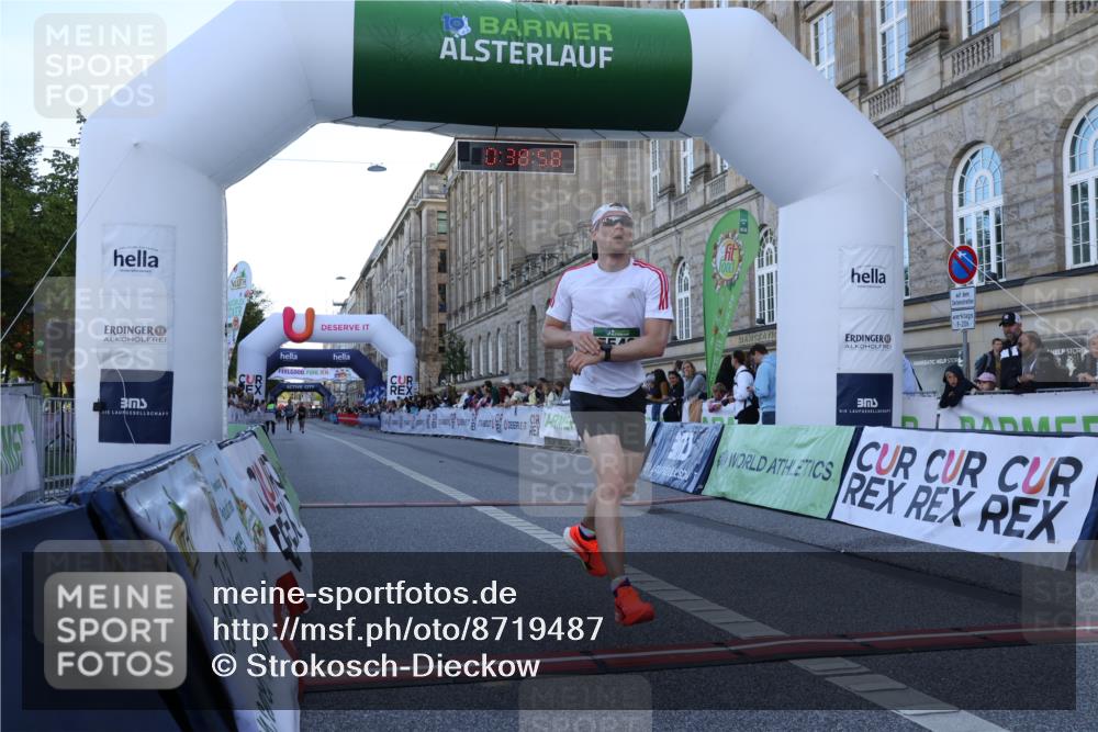07.09.2025 - BARMER Alsterlauf Strokosch-Dieckow http://msf.ph/oto/8719487 07.09.2025 09:38:56 Ziel 4763, 5393, 5546 meine-sportfotos.de