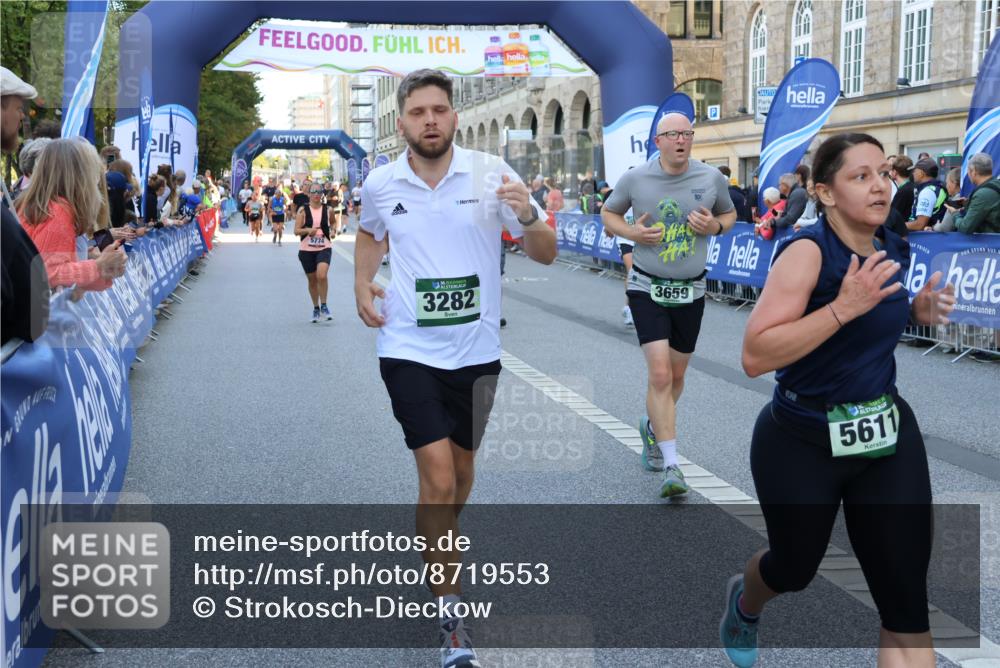 07.09.2025 - BARMER Alsterlauf Strokosch-Dieckow http://msf.ph/oto/8719553 07.09.2025 10:02:14 Ziel 2138, 2273, 2444, 2518, 2539, 2595, 2623, 2880, 3111, 3113, 3253, 3522, 3682, 3683, 3967, 4038, 4085, 4163, 4329, 4411, 4476, 4493, 4494, 4574, 4668, 4735, 4982, 5022, 5221, 5259, 5328, 5454, 5482, 5580, 5590, 5626, 5636, 5656, 5672, 5699, 5794, 5809, 5859, 5927, 5928, 6032, 6164, 8029, 8036, 8406, 8416, 8420 meine-sportfotos.de