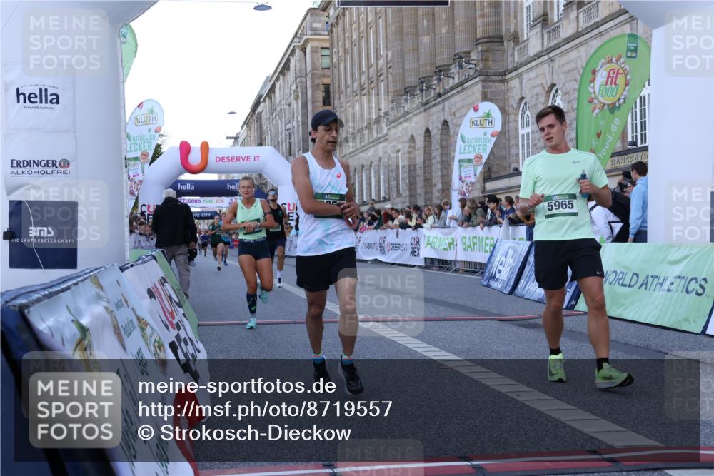 07.09.2025 - BARMER Alsterlauf Strokosch-Dieckow http://msf.ph/oto/8719557 07.09.2025 09:39:29 Ziel 2083, 3124, 3670, 4526, 4676, 4695, 5790, 5964, 5965, 5995, 6172, 6209, 6308 meine-sportfotos.de