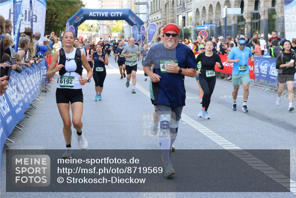 07.09.2025 - BARMER Alsterlauf Strokosch-Dieckow http://msf.ph/oto/8719569 07.09.2025 10:02:08 Ziel 2036, 2138, 2273, 2274, 2444, 2518, 2589, 2595, 2623, 2693, 2726, 2880, 2902, 2952, 3082, 3111, 3113, 3210, 3226, 3235, 3253, 3747, 3937, 3967, 4038, 4085, 4163, 4266, 4329, 4411, 4454, 4476, 4493, 4494, 4574, 4735, 4861, 4982, 5221, 5259, 5328, 5454, 5482, 5540, 5556, 5580, 5590, 5636, 5672, 5699, 5794, 5809, 5859, 6147, 6155, 6164, 8029, 8036, 8420, 8429 meine-sportfotos.de