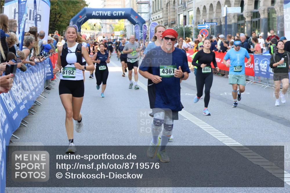 07.09.2025 - BARMER Alsterlauf Strokosch-Dieckow http://msf.ph/oto/8719576 07.09.2025 10:02:08 Ziel 2036, 2138, 2273, 2274, 2444, 2518, 2589, 2595, 2623, 2693, 2726, 2880, 2902, 2952, 3082, 3111, 3113, 3210, 3226, 3235, 3253, 3747, 3937, 3967, 4038, 4085, 4163, 4266, 4329, 4411, 4454, 4476, 4493, 4494, 4574, 4735, 4861, 4982, 5221, 5259, 5328, 5454, 5482, 5540, 5556, 5580, 5590, 5636, 5672, 5699, 5794, 5809, 5859, 6147, 6155, 6164, 8029, 8036, 8420, 8429 meine-sportfotos.de