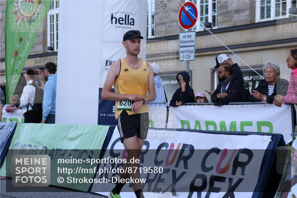07.09.2025 - BARMER Alsterlauf Strokosch-Dieckow http://msf.ph/oto/8719580 07.09.2025 09:39:37 Ziel 2083, 3598, 3633, 4521, 4676, 4798, 5080, 5687, 6209, 6308 meine-sportfotos.de