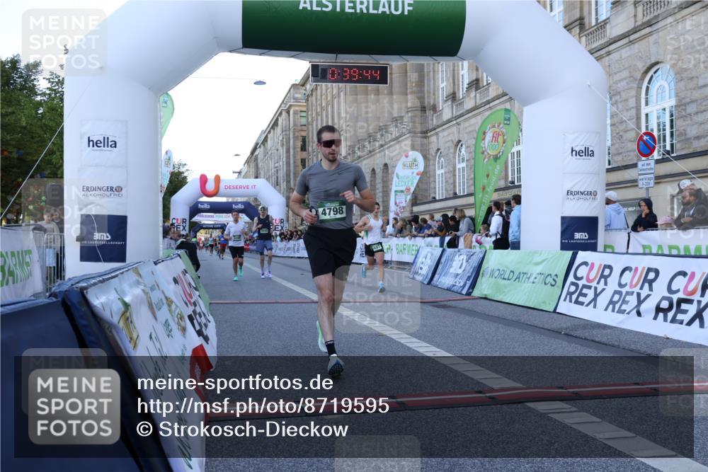 07.09.2025 - BARMER Alsterlauf Strokosch-Dieckow http://msf.ph/oto/8719595 07.09.2025 09:39:43 Ziel 3598, 3633, 3999, 4122, 4419, 4521, 4798, 5080, 5209, 5687, 5993 meine-sportfotos.de