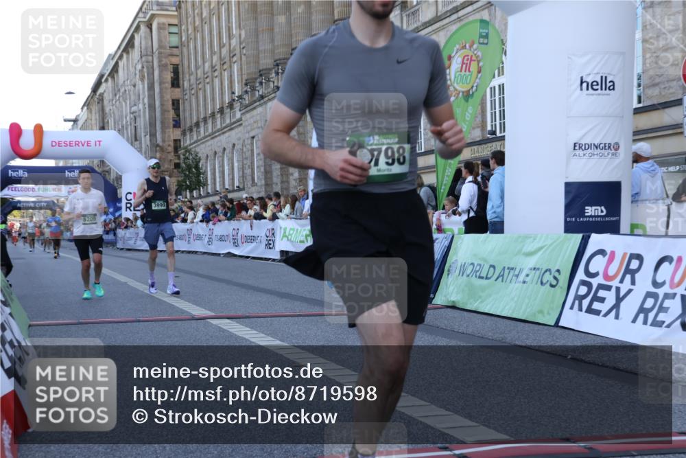 07.09.2025 - BARMER Alsterlauf Strokosch-Dieckow http://msf.ph/oto/8719598 07.09.2025 09:39:43 Ziel 3598, 3633, 3999, 4122, 4419, 4521, 4798, 5080, 5209, 5687, 5993 meine-sportfotos.de