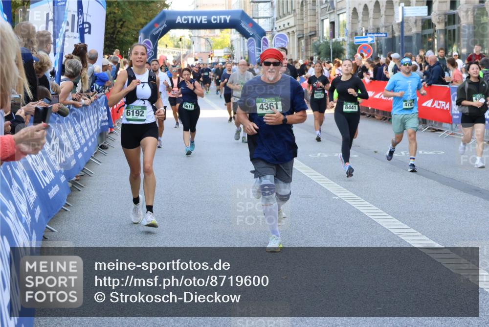 07.09.2025 - BARMER Alsterlauf Strokosch-Dieckow http://msf.ph/oto/8719600 07.09.2025 10:02:08 Ziel 2036, 2138, 2273, 2274, 2444, 2518, 2589, 2595, 2623, 2693, 2726, 2880, 2902, 2952, 3082, 3111, 3113, 3210, 3226, 3235, 3253, 3747, 3937, 3967, 4038, 4085, 4163, 4266, 4329, 4411, 4454, 4476, 4493, 4494, 4574, 4735, 4861, 4982, 5221, 5259, 5328, 5454, 5482, 5540, 5556, 5580, 5590, 5636, 5672, 5699, 5794, 5809, 5859, 6147, 6155, 6164, 8029, 8036, 8420, 8429 meine-sportfotos.de