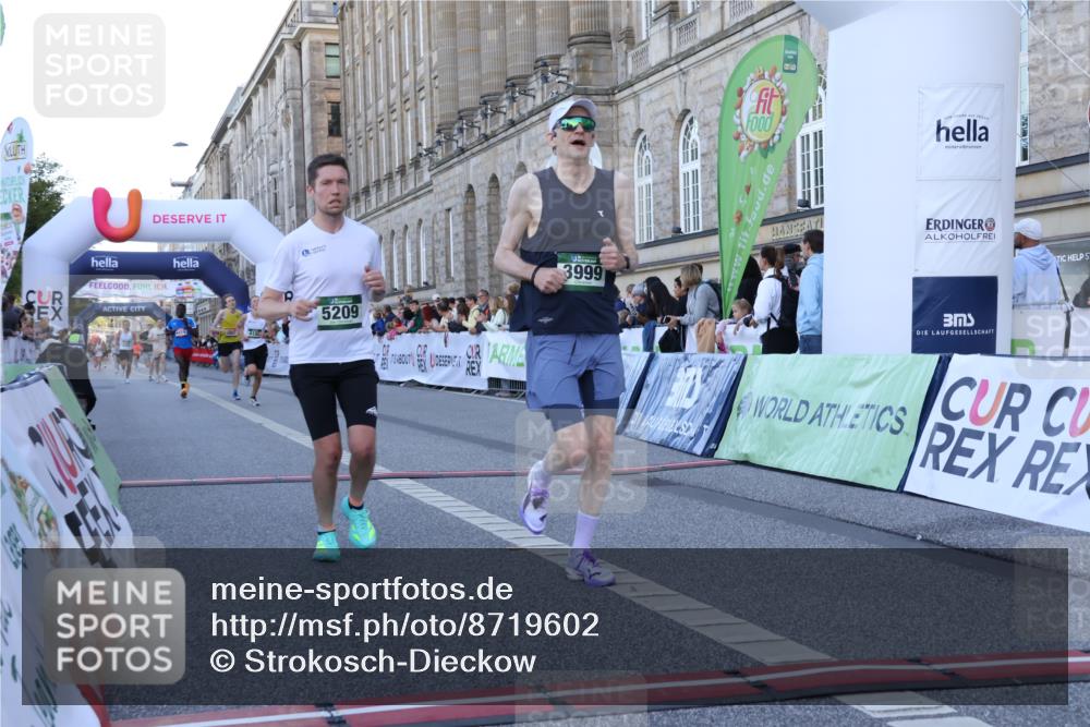 07.09.2025 - BARMER Alsterlauf Strokosch-Dieckow http://msf.ph/oto/8719602 07.09.2025 09:39:45 Ziel 3598, 3733, 3999, 4122, 4419, 4521, 4798, 5080, 5209, 5687, 5993 meine-sportfotos.de