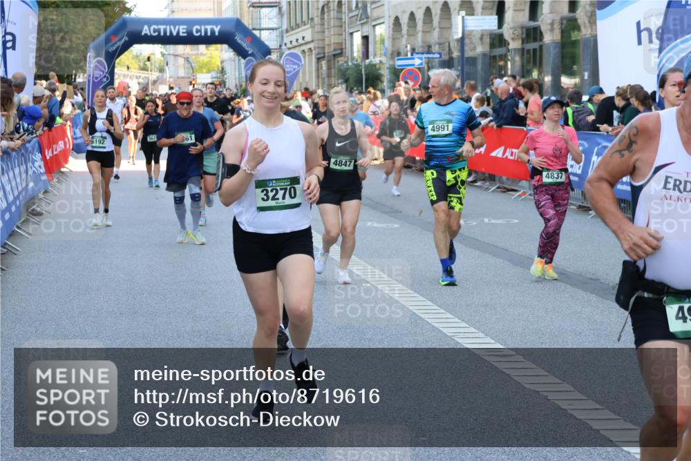 07.09.2025 - BARMER Alsterlauf Strokosch-Dieckow http://msf.ph/oto/8719616 07.09.2025 10:02:05 Ziel 2036, 2138, 2217, 2273, 2274, 2346, 2444, 2518, 2589, 2595, 2623, 2693, 2726, 2880, 2885, 2902, 2952, 3082, 3111, 3113, 3210, 3226, 3235, 3253, 3375, 3747, 3865, 3937, 3967, 4038, 4163, 4266, 4329, 4411, 4454, 4476, 4493, 4494, 4574, 4735, 4823, 4861, 4982, 5259, 5328, 5454, 5482, 5512, 5540, 5556, 5672, 5699, 5794, 5859, 6147, 6155, 8294, 8429 meine-sportfotos.de