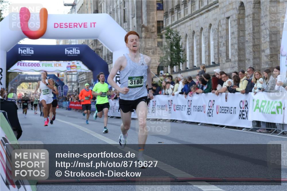 07.09.2025 - BARMER Alsterlauf Strokosch-Dieckow http://msf.ph/oto/8719627 07.09.2025 09:39:57 Ziel 2566, 2964, 3180, 3639, 3733, 3753, 4192, 5440 meine-sportfotos.de