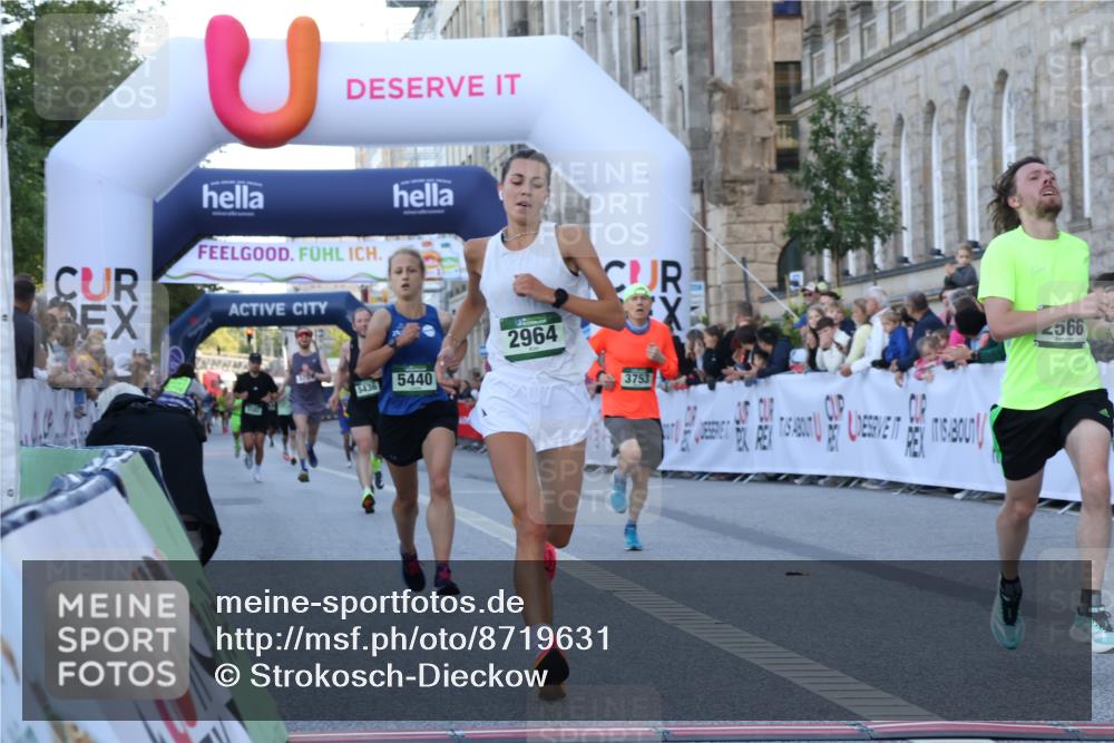 07.09.2025 - BARMER Alsterlauf Strokosch-Dieckow http://msf.ph/oto/8719631 07.09.2025 09:40:00 Ziel 2401, 2566, 2964, 3180, 3701, 3753, 5436, 5440 meine-sportfotos.de
