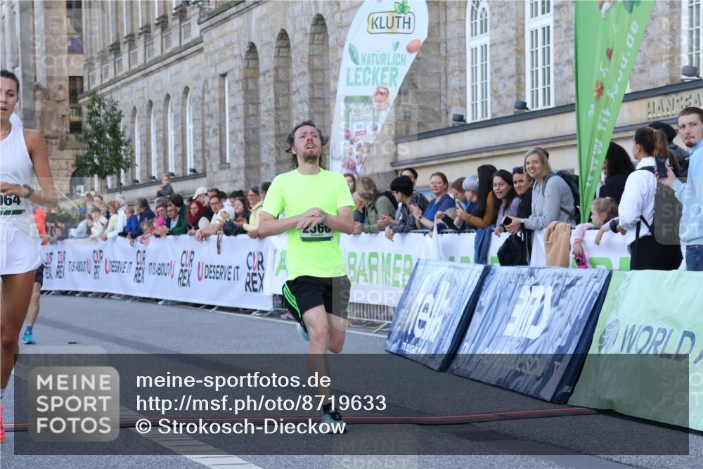 07.09.2025 - BARMER Alsterlauf Strokosch-Dieckow http://msf.ph/oto/8719633 07.09.2025 09:40:00 Ziel 2401, 2566, 2964, 3180, 3701, 3753, 5436, 5440 meine-sportfotos.de