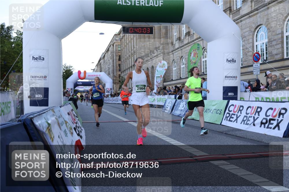 07.09.2025 - BARMER Alsterlauf Strokosch-Dieckow http://msf.ph/oto/8719636 07.09.2025 09:40:01 Ziel 2401, 2566, 2964, 3180, 3701, 3753, 5436, 5440 meine-sportfotos.de
