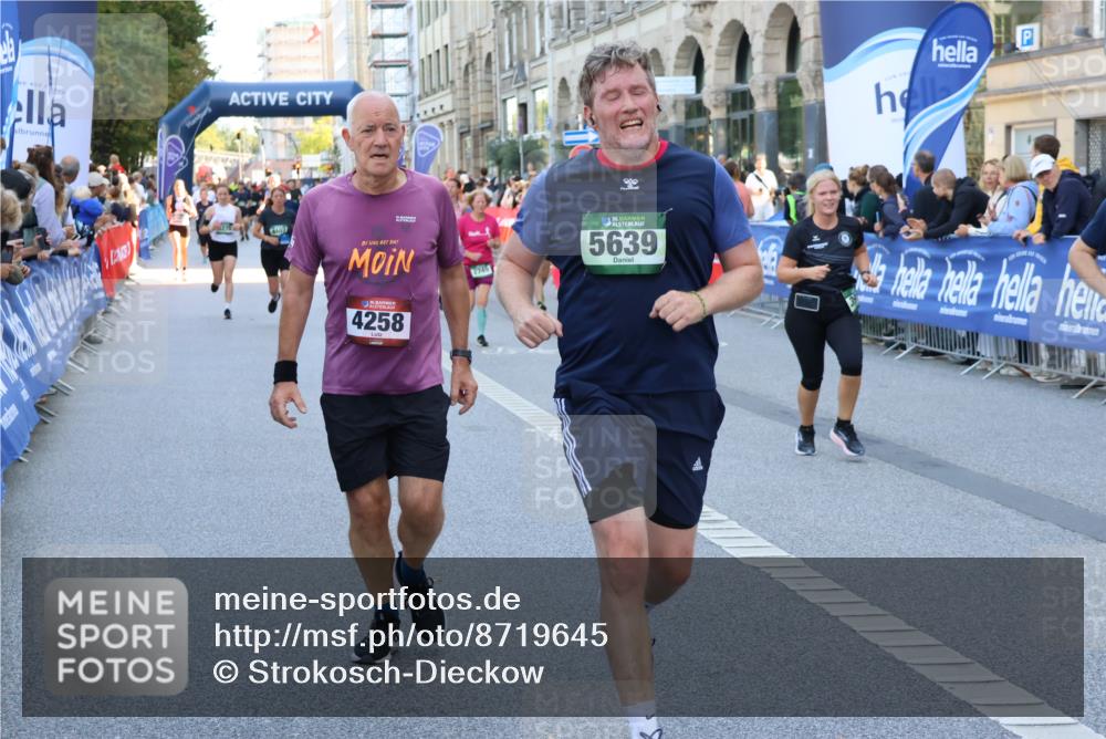 07.09.2025 - BARMER Alsterlauf Strokosch-Dieckow http://msf.ph/oto/8719645 07.09.2025 10:01:59 Ziel 2036, 2217, 2273, 2274, 2346, 2347, 2589, 2595, 2623, 2693, 2726, 2766, 2811, 2885, 2902, 2952, 3082, 3210, 3226, 3235, 3375, 3431, 3498, 3747, 3826, 3865, 3937, 3967, 4027, 4038, 4170, 4232, 4266, 4411, 4454, 4823, 4861, 4982, 5259, 5312, 5482, 5512, 5540, 5556, 5672, 5794, 5857, 5859, 5891, 6058, 6147, 6155, 8010, 8215, 8261, 8294, 8429 meine-sportfotos.de