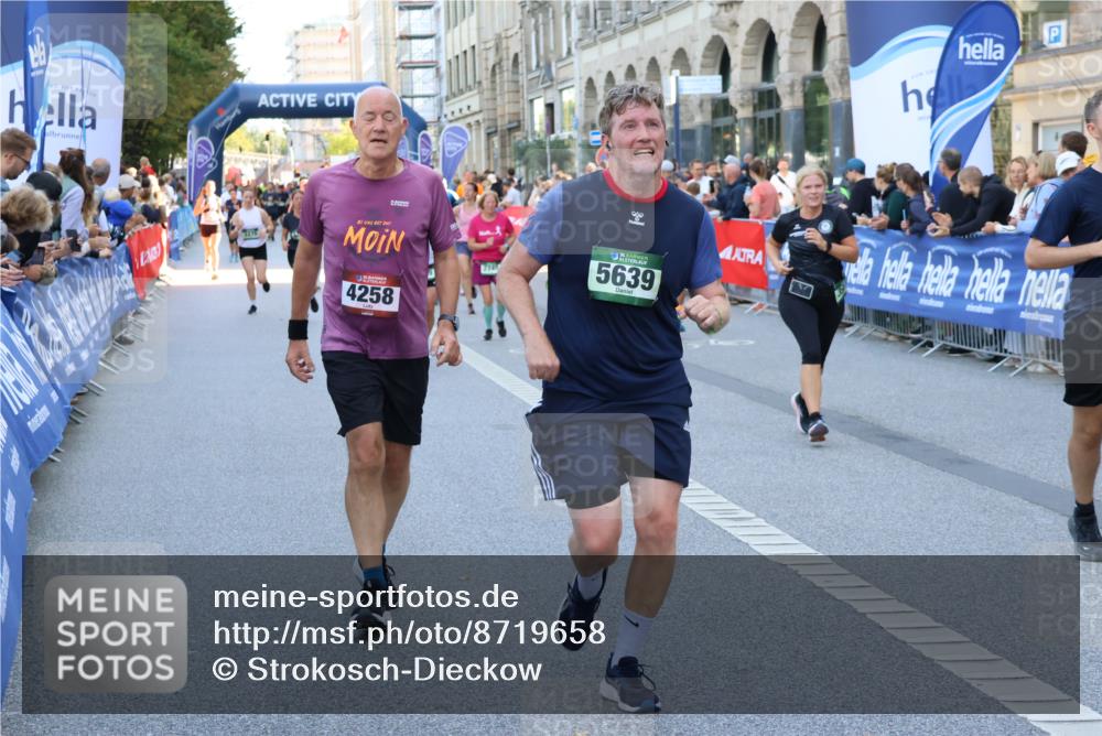 07.09.2025 - BARMER Alsterlauf Strokosch-Dieckow http://msf.ph/oto/8719658 07.09.2025 10:01:58 Ziel 2036, 2217, 2273, 2274, 2346, 2347, 2589, 2595, 2623, 2675, 2693, 2726, 2766, 2811, 2885, 2902, 2952, 3082, 3210, 3226, 3235, 3375, 3431, 3498, 3747, 3826, 3865, 3937, 3967, 4027, 4038, 4170, 4232, 4266, 4411, 4454, 4557, 4823, 4861, 4982, 5259, 5312, 5482, 5512, 5540, 5556, 5672, 5857, 5891, 6058, 6091, 6147, 6155, 8010, 8215, 8261, 8294, 8429 meine-sportfotos.de
