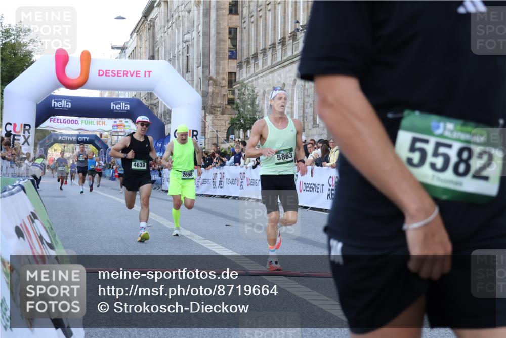 07.09.2025 - BARMER Alsterlauf Strokosch-Dieckow http://msf.ph/oto/8719664 07.09.2025 09:40:13 Ziel 2309, 2658, 4639, 5057, 5582, 5863, 5931 meine-sportfotos.de