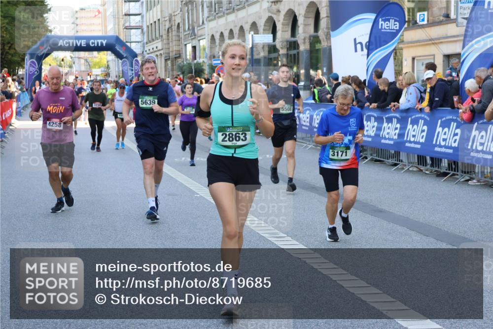 07.09.2025 - BARMER Alsterlauf Strokosch-Dieckow http://msf.ph/oto/8719685 07.09.2025 10:01:57 Ziel 2036, 2217, 2273, 2274, 2346, 2347, 2589, 2595, 2623, 2667, 2675, 2693, 2726, 2766, 2811, 2885, 2902, 2952, 3082, 3210, 3226, 3235, 3375, 3431, 3498, 3747, 3826, 3865, 3937, 3967, 4027, 4038, 4170, 4232, 4266, 4411, 4454, 4557, 4823, 4861, 5312, 5482, 5512, 5540, 5556, 5672, 5857, 5891, 6058, 6091, 6147, 6155, 8010, 8215, 8261, 8294, 8429 meine-sportfotos.de