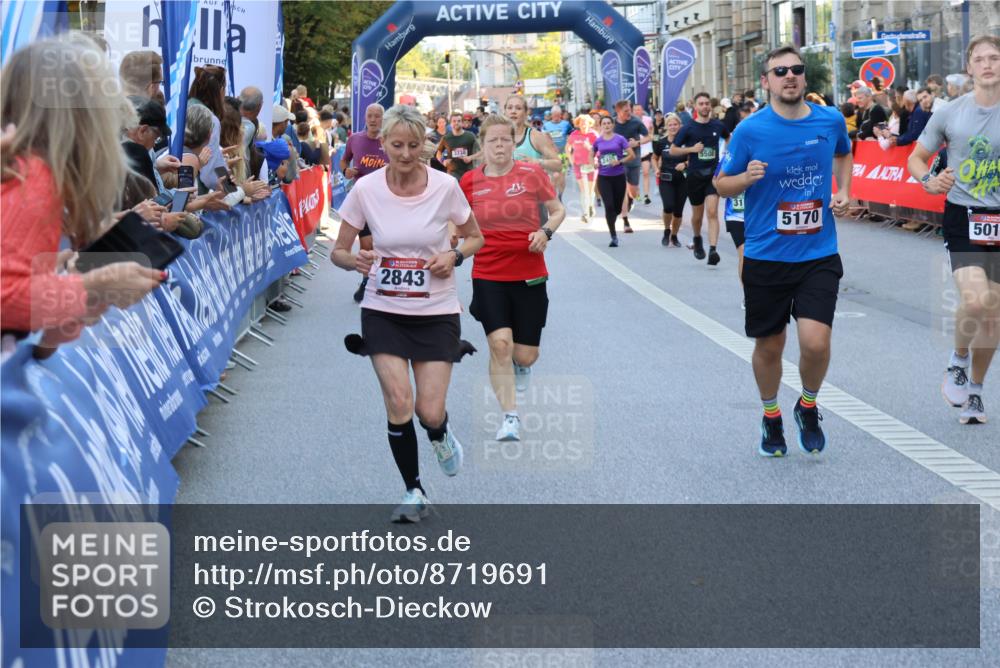 07.09.2025 - BARMER Alsterlauf Strokosch-Dieckow http://msf.ph/oto/8719691 07.09.2025 10:01:52 Ziel 2036, 2217, 2274, 2346, 2347, 2522, 2589, 2667, 2675, 2693, 2726, 2766, 2811, 2885, 2902, 2952, 3082, 3226, 3235, 3375, 3431, 3498, 3524, 3747, 3762, 3826, 3865, 3937, 4027, 4170, 4232, 4266, 4454, 4557, 4823, 4861, 5093, 5181, 5312, 5512, 5540, 5556, 5774, 5857, 5891, 6058, 6091, 6147, 6155, 8010, 8215, 8261, 8294, 8429 meine-sportfotos.de