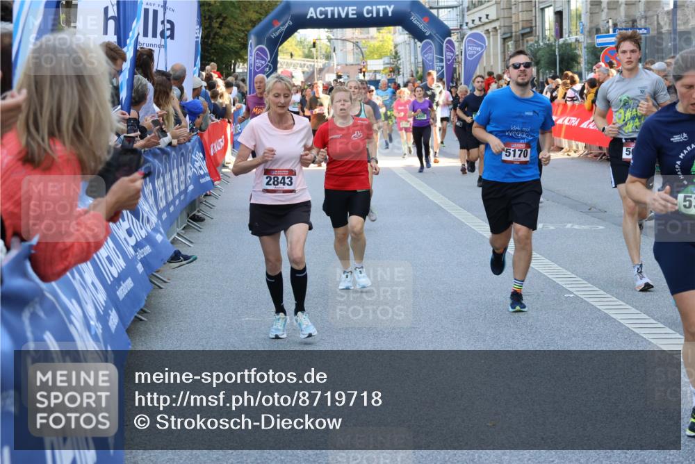 07.09.2025 - BARMER Alsterlauf Strokosch-Dieckow http://msf.ph/oto/8719718 07.09.2025 10:01:51 Ziel 2217, 2274, 2346, 2347, 2522, 2589, 2667, 2675, 2693, 2766, 2774, 2811, 2885, 2902, 2952, 3226, 3235, 3282, 3375, 3431, 3498, 3524, 3659, 3747, 3762, 3826, 3865, 3937, 4027, 4170, 4232, 4266, 4454, 4557, 4823, 4861, 5093, 5181, 5312, 5512, 5540, 5556, 5774, 5857, 5891, 6058, 6091, 6147, 6155, 8010, 8215, 8261, 8294, 8429, 8441 meine-sportfotos.de
