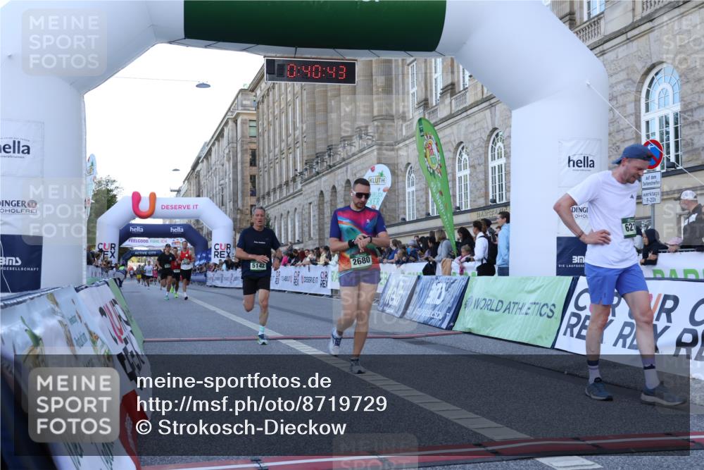 07.09.2025 - BARMER Alsterlauf Strokosch-Dieckow http://msf.ph/oto/8719729 07.09.2025 09:40:42 Ziel 2358, 2680, 2914, 5142, 5785, 6212, 8173, 8337 meine-sportfotos.de