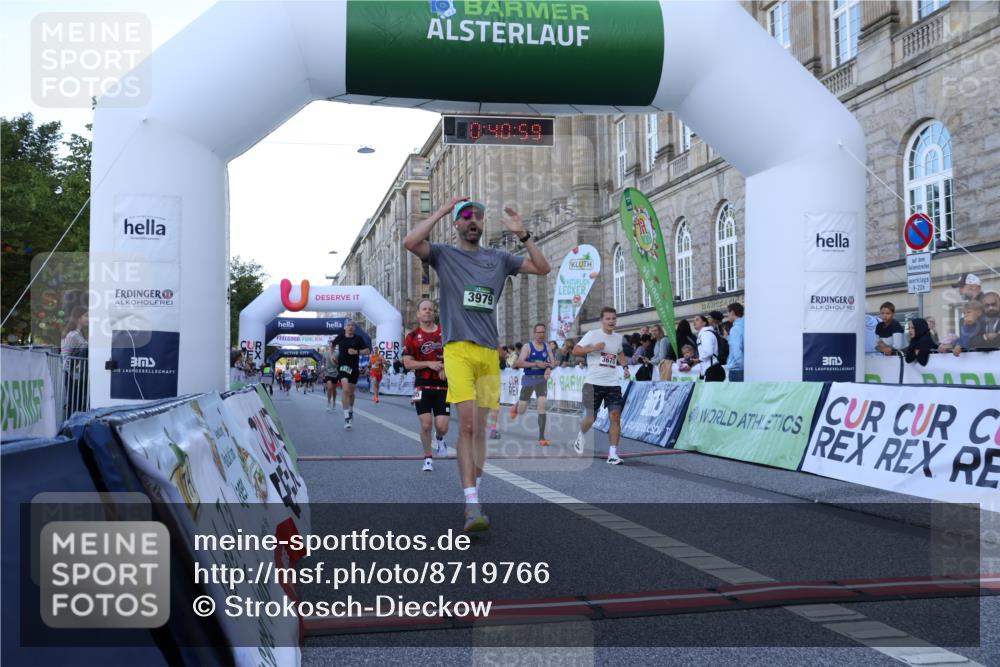 07.09.2025 - BARMER Alsterlauf Strokosch-Dieckow http://msf.ph/oto/8719766 07.09.2025 09:40:57 Ziel 2017, 3296, 3673, 3979, 4005, 5143, 5243, 5525, 5635 meine-sportfotos.de