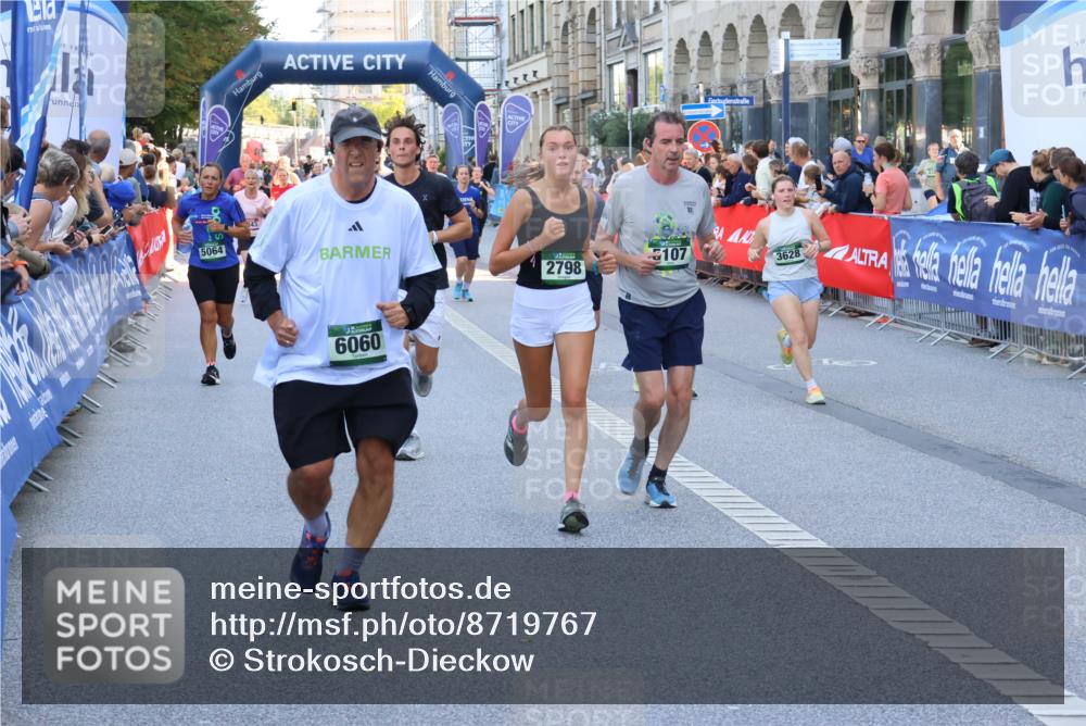 07.09.2025 - BARMER Alsterlauf Strokosch-Dieckow http://msf.ph/oto/8719767 07.09.2025 10:01:44 Ziel 2347, 2522, 2667, 2675, 2766, 2774, 2811, 3270, 3282, 3431, 3498, 3524, 3659, 3762, 3826, 4027, 4170, 4232, 4361, 4399, 4557, 4707, 4708, 4837, 5056, 5093, 5181, 5279, 5312, 5611, 5774, 5852, 5857, 5891, 6058, 6091, 6182, 6192, 6220, 8010, 8035, 8215, 8261, 8441 meine-sportfotos.de