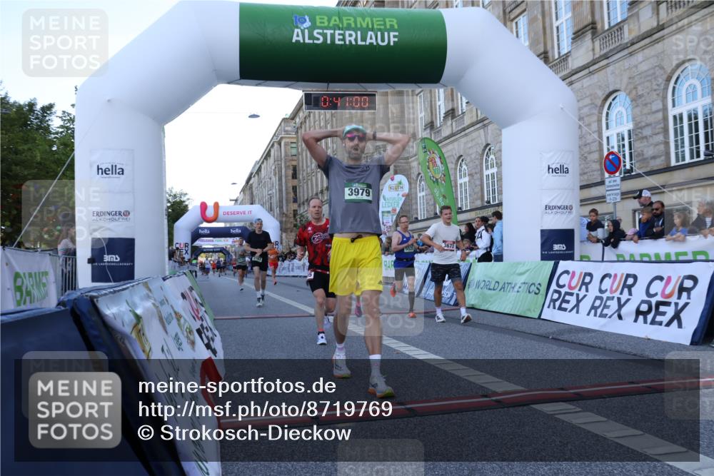 07.09.2025 - BARMER Alsterlauf Strokosch-Dieckow http://msf.ph/oto/8719769 07.09.2025 09:40:58 Ziel 2017, 3296, 3673, 3979, 4005, 5143, 5243, 5525, 5635 meine-sportfotos.de