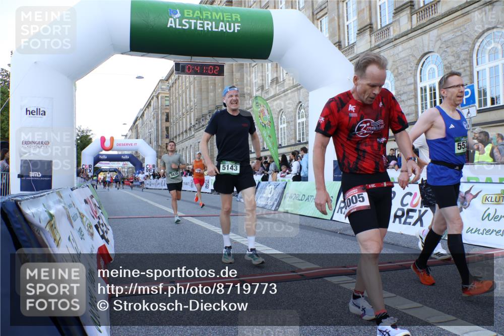 07.09.2025 - BARMER Alsterlauf Strokosch-Dieckow http://msf.ph/oto/8719773 07.09.2025 09:41:01 Ziel 2017, 3296, 3673, 3979, 4005, 5143, 5525, 5528, 5635, 6104, 8424 meine-sportfotos.de