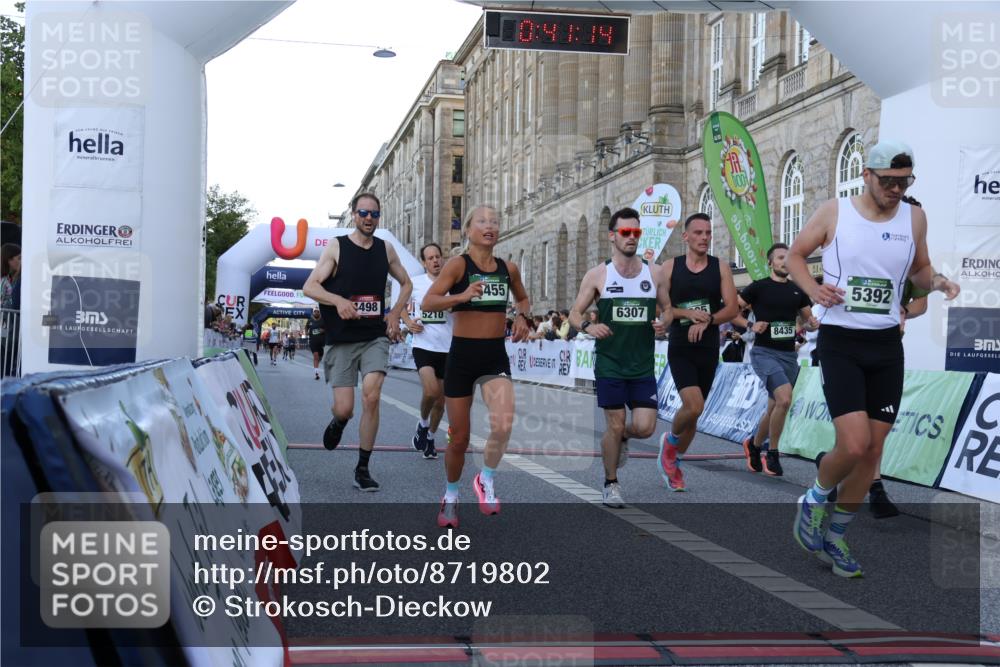 07.09.2025 - BARMER Alsterlauf Strokosch-Dieckow http://msf.ph/oto/8719802 07.09.2025 09:41:12 Ziel 2583, 2677, 4305, 4307, 4498, 5210, 5392, 5528, 6104, 6307, 8232, 8424, 8435, 8455 meine-sportfotos.de