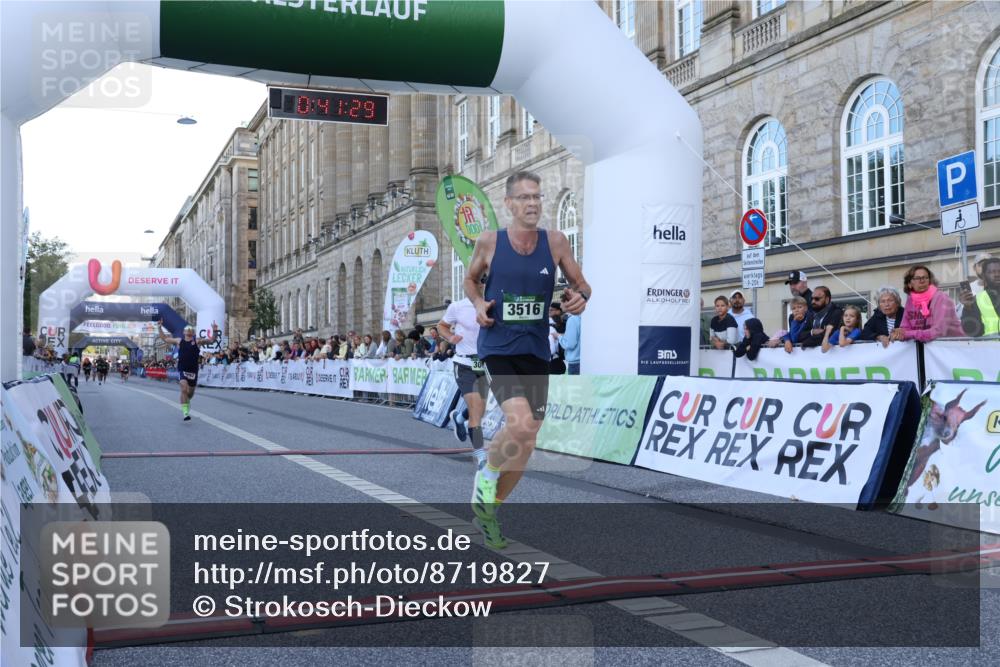 07.09.2025 - BARMER Alsterlauf Strokosch-Dieckow http://msf.ph/oto/8719827 07.09.2025 09:41:28 Ziel 3097, 3516, 4692 meine-sportfotos.de