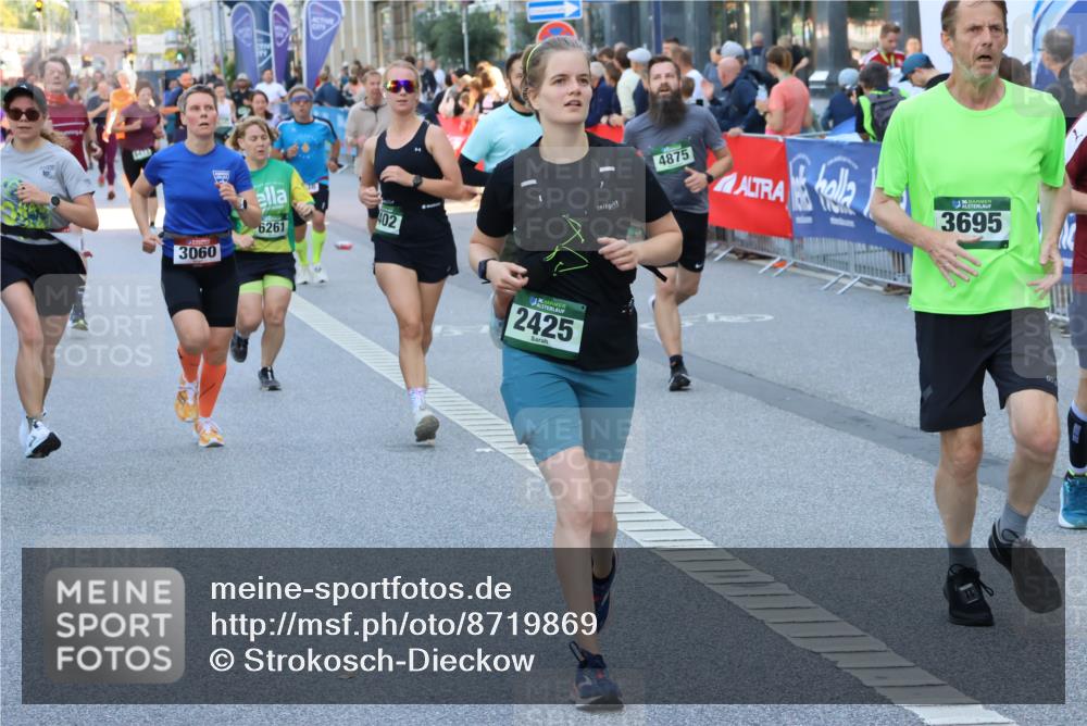 07.09.2025 - BARMER Alsterlauf Strokosch-Dieckow http://msf.ph/oto/8719869 07.09.2025 10:01:28 Ziel 2100, 2405, 2624, 2749, 2843, 2863, 2917, 3171, 3270, 3360, 3738, 3824, 3910, 4107, 4258, 4361, 4707, 4837, 4847, 4999, 5012, 5013, 5056, 5170, 5279, 5508, 5514, 5639, 5655, 5852, 6182, 6192, 6220, 6325, 8047, 8208 meine-sportfotos.de