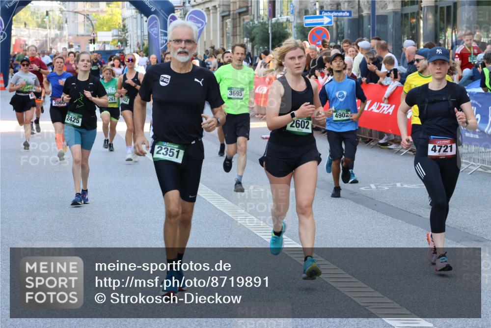 07.09.2025 - BARMER Alsterlauf Strokosch-Dieckow http://msf.ph/oto/8719891 07.09.2025 10:01:24 Ziel 2100, 2405, 2471, 2624, 2749, 2756, 2798, 2843, 2863, 2917, 3171, 3214, 3215, 3360, 3628, 3738, 3824, 3910, 4107, 4258, 4847, 4976, 4999, 5012, 5013, 5064, 5170, 5306, 5508, 5514, 5639, 5655, 6060, 6220, 6325, 8047, 8208, 8295 meine-sportfotos.de
