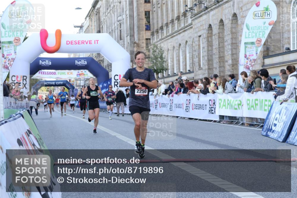 07.09.2025 - BARMER Alsterlauf Strokosch-Dieckow http://msf.ph/oto/8719896 07.09.2025 09:42:08 Ziel 2106, 2250, 3163, 4383, 4665, 4687 meine-sportfotos.de