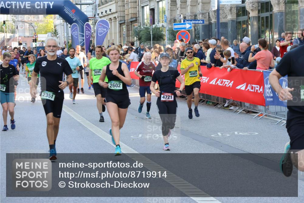07.09.2025 - BARMER Alsterlauf Strokosch-Dieckow http://msf.ph/oto/8719914 07.09.2025 10:01:22 Ziel 2100, 2405, 2471, 2553, 2624, 2749, 2756, 2798, 2843, 2863, 2917, 3008, 3171, 3214, 3215, 3360, 3628, 3738, 3824, 3910, 4107, 4258, 4976, 4999, 5012, 5013, 5064, 5170, 5220, 5306, 5508, 5514, 5639, 5655, 6060, 6325, 8047, 8208, 8295 meine-sportfotos.de