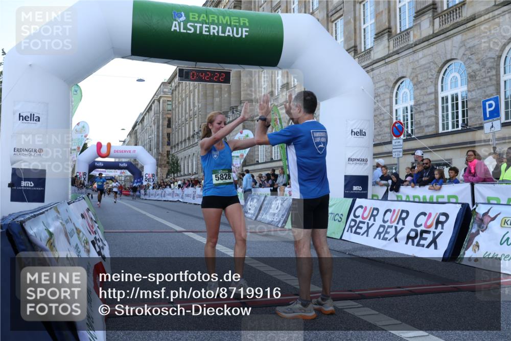 07.09.2025 - BARMER Alsterlauf Strokosch-Dieckow http://msf.ph/oto/8719916 07.09.2025 09:42:20 Ziel 3405, 5583, 5828, 6013, 6066, 8358 meine-sportfotos.de