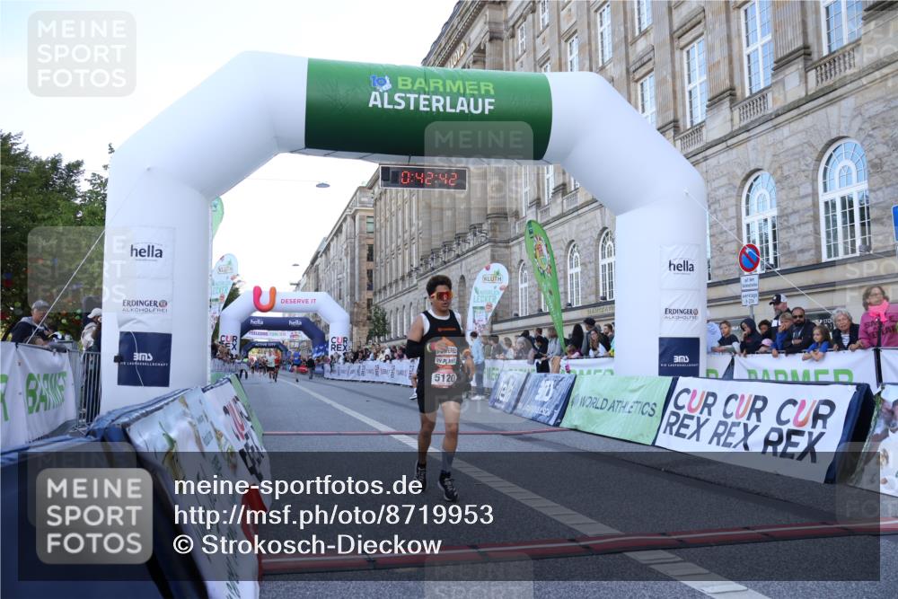 07.09.2025 - BARMER Alsterlauf Strokosch-Dieckow http://msf.ph/oto/8719953 07.09.2025 09:42:40 Ziel 2799, 2871, 3690, 3924, 5120, 5763 meine-sportfotos.de