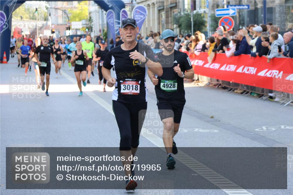 07.09.2025 - BARMER Alsterlauf Strokosch-Dieckow http://msf.ph/oto/8719965 07.09.2025 10:01:16 Ziel 2100, 2471, 2553, 2624, 2756, 2798, 2843, 2863, 2874, 2917, 3008, 3171, 3214, 3215, 3360, 3628, 3684, 3824, 4139, 4258, 4976, 5012, 5013, 5064, 5107, 5170, 5220, 5289, 5306, 5411, 5639, 5655, 5849, 6060, 6076, 6243, 8208, 8295 meine-sportfotos.de