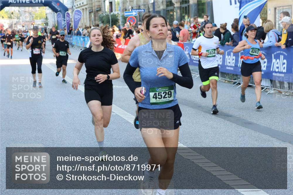 07.09.2025 - BARMER Alsterlauf Strokosch-Dieckow http://msf.ph/oto/8719971 07.09.2025 10:01:13 Ziel 1007, 2100, 2471, 2553, 2624, 2756, 2798, 2843, 2874, 2917, 2931, 3008, 3214, 3215, 3628, 3684, 4139, 4190, 4258, 4705, 4938, 4976, 5012, 5013, 5064, 5107, 5170, 5220, 5289, 5306, 5411, 5849, 6060, 6076, 6097, 6243, 8208, 8295 meine-sportfotos.de