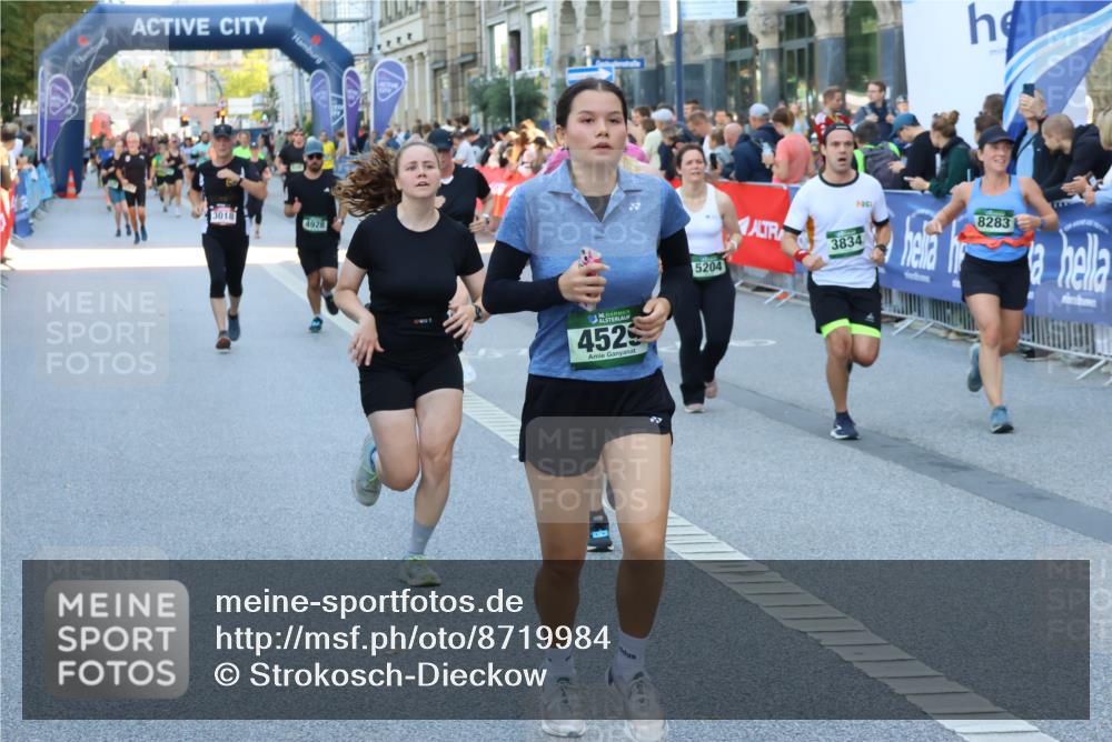 07.09.2025 - BARMER Alsterlauf Strokosch-Dieckow http://msf.ph/oto/8719984 07.09.2025 10:01:13 Ziel 1007, 2100, 2471, 2553, 2624, 2756, 2798, 2843, 2874, 2917, 2931, 3008, 3214, 3215, 3628, 3684, 4139, 4190, 4258, 4705, 4938, 4976, 5012, 5013, 5064, 5107, 5170, 5220, 5289, 5306, 5411, 5849, 6060, 6076, 6097, 6243, 8208, 8295 meine-sportfotos.de
