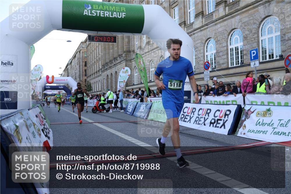 07.09.2025 - BARMER Alsterlauf Strokosch-Dieckow http://msf.ph/oto/8719988 07.09.2025 09:43:01 Ziel 2111, 3079, 3561, 5118, 5213, 5906, 6253, 6297, 8265, 8408 meine-sportfotos.de