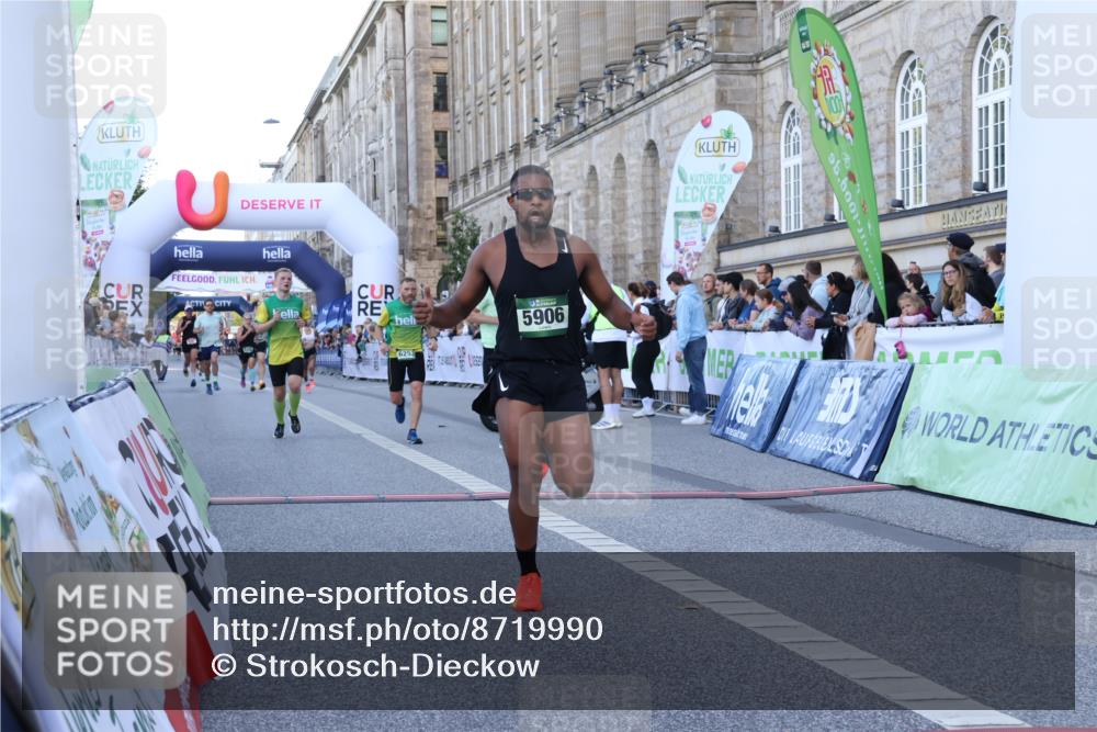 07.09.2025 - BARMER Alsterlauf Strokosch-Dieckow http://msf.ph/oto/8719990 07.09.2025 09:43:02 Ziel 2111, 2231, 3079, 4303, 5118, 5213, 5356, 5906, 6253, 6297, 8265, 8408 meine-sportfotos.de