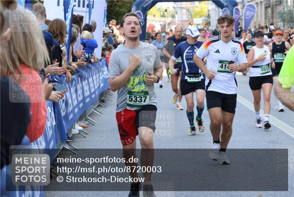 07.09.2025 - BARMER Alsterlauf Strokosch-Dieckow http://msf.ph/oto/8720003 07.09.2025 10:01:05 Ziel 1007, 2463, 2471, 2553, 2798, 2874, 2931, 3008, 3060, 3214, 3215, 3684, 3695, 4139, 4190, 4705, 4721, 4831, 4875, 4902, 4903, 4938, 4976, 5000, 5107, 5220, 5289, 5411, 5849, 6060, 6076, 6097, 6243, 6261, 8057, 8295, 8308, 8402 meine-sportfotos.de