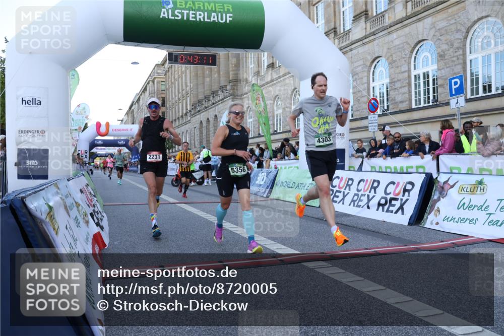 07.09.2025 - BARMER Alsterlauf Strokosch-Dieckow http://msf.ph/oto/8720005 07.09.2025 09:43:10 Ziel 2111, 2231, 3572, 4303, 4594, 5213, 5356, 5449, 5662, 8265, 8408 meine-sportfotos.de