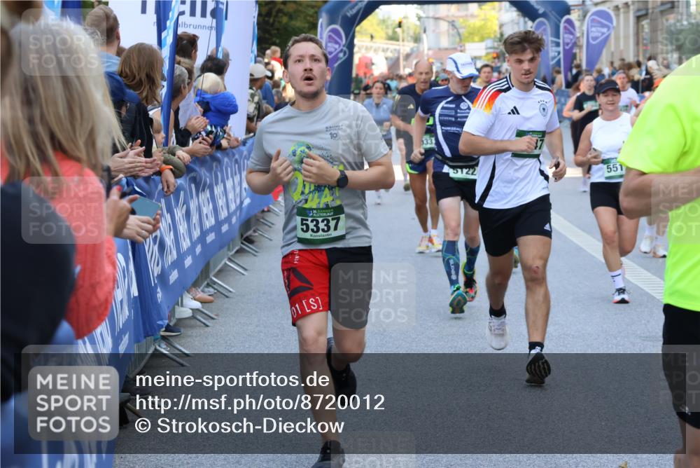 07.09.2025 - BARMER Alsterlauf Strokosch-Dieckow http://msf.ph/oto/8720012 07.09.2025 10:01:05 Ziel 1007, 2463, 2471, 2553, 2798, 2874, 2931, 3008, 3060, 3214, 3215, 3684, 3695, 4139, 4190, 4705, 4721, 4831, 4875, 4902, 4903, 4938, 4976, 5000, 5107, 5220, 5289, 5411, 5849, 6060, 6076, 6097, 6243, 6261, 8057, 8295, 8308, 8402 meine-sportfotos.de