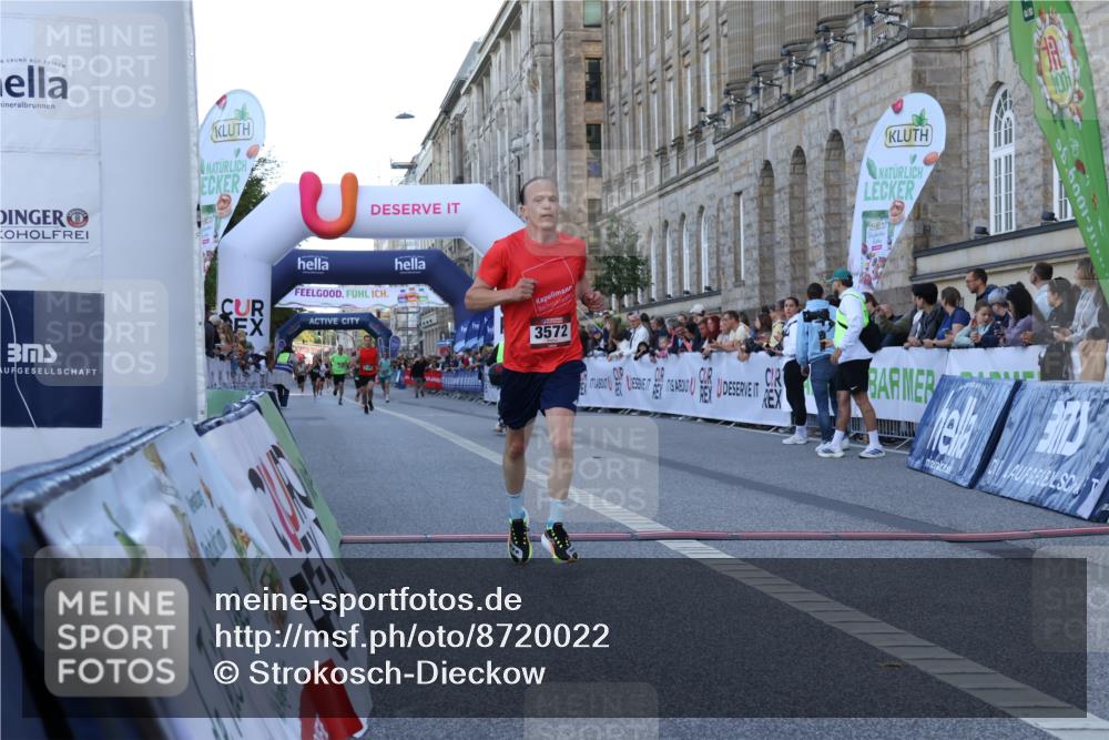 07.09.2025 - BARMER Alsterlauf Strokosch-Dieckow http://msf.ph/oto/8720022 07.09.2025 09:43:17 Ziel 3572, 5449, 5662 meine-sportfotos.de