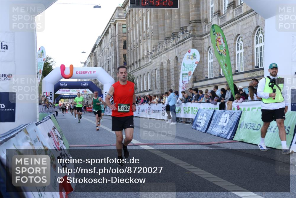 07.09.2025 - BARMER Alsterlauf Strokosch-Dieckow http://msf.ph/oto/8720027 07.09.2025 09:43:25 Ziel 2176, 4146, 4963, 5192, 8270 meine-sportfotos.de